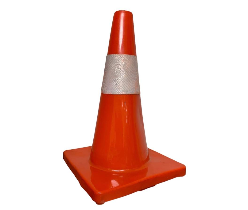 TRAFFIC CONE 